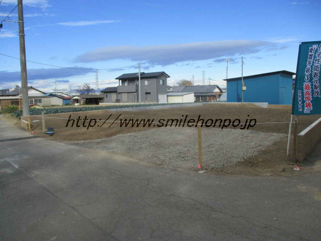 深谷市(旧岡部町) 構造:木造土地面積:270.74平米 ( 81.89坪 ) 建物面積:94.81平米 ( 28.68坪 )